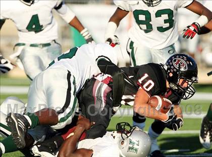 Thumbnail 3 in Hightower vs. Pearland (Texas 5A D1 Quarterfinal) photogallery.