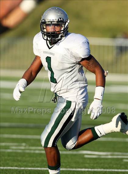 Thumbnail 2 in Hightower vs. Pearland (Texas 5A D1 Quarterfinal) photogallery.