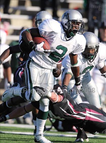 Thumbnail 3 in Hightower vs. Pearland (Texas 5A D1 Quarterfinal) photogallery.