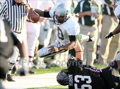 Thumbnail 3 in Hightower vs. Pearland (Texas 5A D1 Quarterfinal) photogallery.