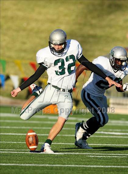 Thumbnail 1 in Hightower vs. Pearland (Texas 5A D1 Quarterfinal) photogallery.