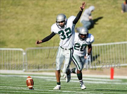 Thumbnail 3 in Hightower vs. Pearland (Texas 5A D1 Quarterfinal) photogallery.