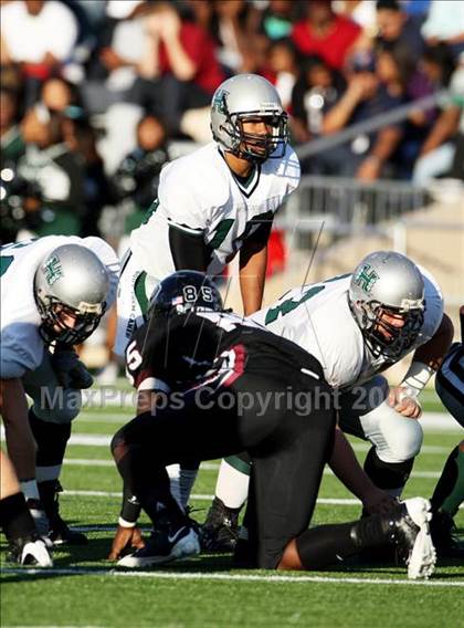 Thumbnail 1 in Hightower vs. Pearland (Texas 5A D1 Quarterfinal) photogallery.