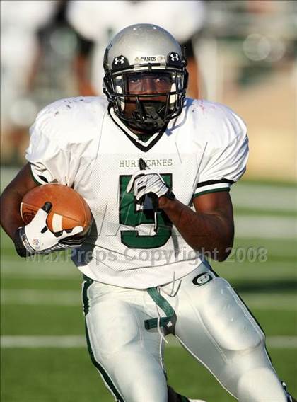 Thumbnail 3 in Hightower vs. Pearland (Texas 5A D1 Quarterfinal) photogallery.
