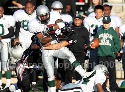Thumbnail 2 in Hightower vs. Pearland (Texas 5A D1 Quarterfinal) photogallery.