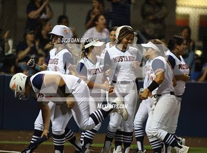 Thumbnail 3 in Sachse vs Rockwall (UIL 6A D1 Bi-District) photogallery.