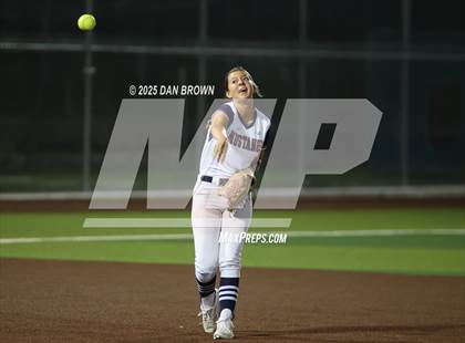 Thumbnail 3 in Sachse vs Rockwall (UIL 6A D1 Bi-District) photogallery.
