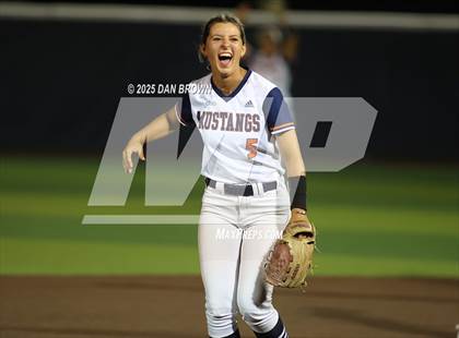 Thumbnail 2 in Sachse vs Rockwall (UIL 6A D1 Bi-District) photogallery.