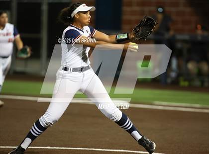 Thumbnail 2 in Sachse vs Rockwall (UIL 6A D1 Bi-District) photogallery.
