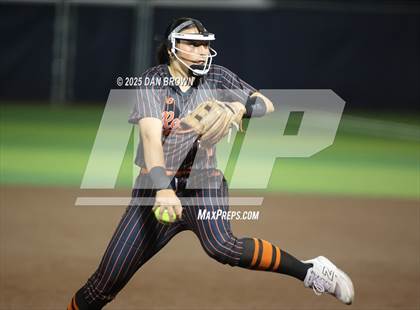 Thumbnail 3 in Sachse vs Rockwall (UIL 6A D1 Bi-District) photogallery.