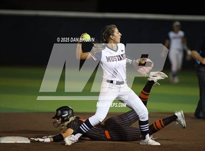 Thumbnail 3 in Sachse vs Rockwall (UIL 6A D1 Bi-District) photogallery.