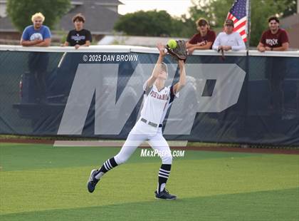 Thumbnail 3 in Sachse vs Rockwall (UIL 6A D1 Bi-District) photogallery.