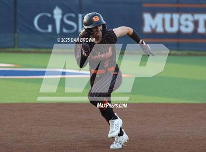Thumbnail 1 in Sachse vs Rockwall (UIL 6A D1 Bi-District) photogallery.