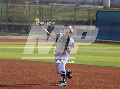 Thumbnail 2 in Sachse vs Rockwall (UIL 6A D1 Bi-District) photogallery.