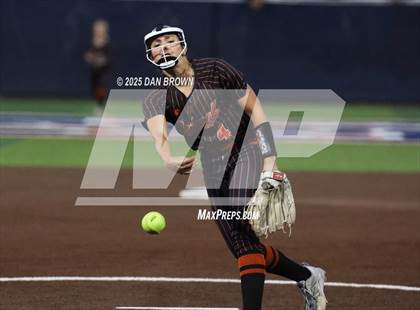 Thumbnail 2 in Sachse vs Rockwall (UIL 6A D1 Bi-District) photogallery.
