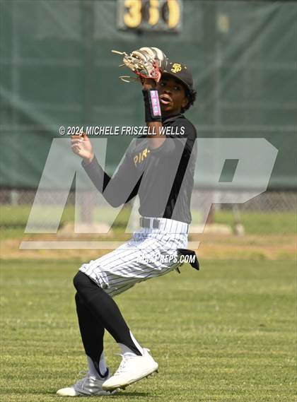 Thumbnail 2 in Kennedy vs San Pedro (73rd Annual Lion's Tournament) photogallery.