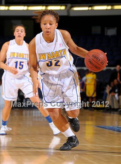 Thumbnail 1 in JW North vs. Lynwood (CIF SS D2AA Final) photogallery.