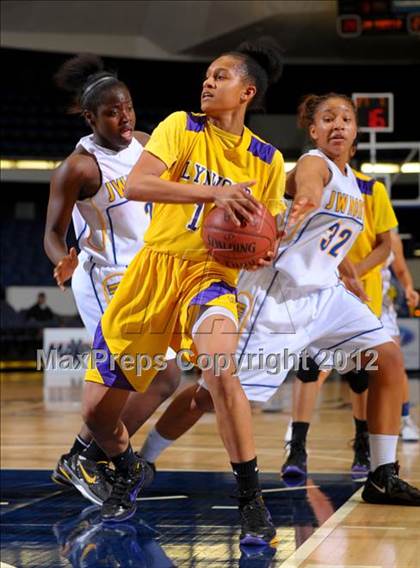 Thumbnail 2 in JW North vs. Lynwood (CIF SS D2AA Final) photogallery.