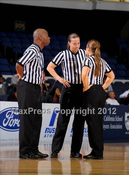 Thumbnail 2 in JW North vs. Lynwood (CIF SS D2AA Final) photogallery.