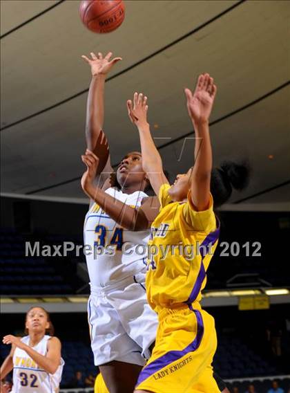 Thumbnail 1 in JW North vs. Lynwood (CIF SS D2AA Final) photogallery.