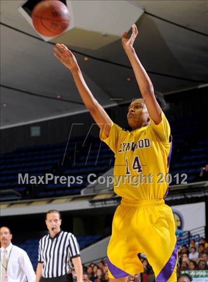 Thumbnail 1 in JW North vs. Lynwood (CIF SS D2AA Final) photogallery.