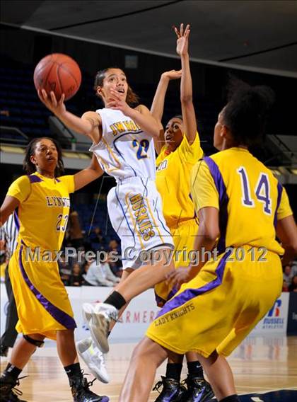 Thumbnail 3 in JW North vs. Lynwood (CIF SS D2AA Final) photogallery.