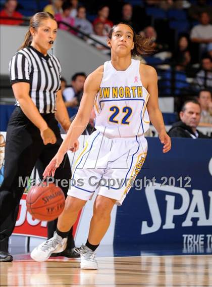 Thumbnail 1 in JW North vs. Lynwood (CIF SS D2AA Final) photogallery.