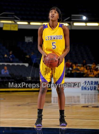 Thumbnail 3 in JW North vs. Lynwood (CIF SS D2AA Final) photogallery.