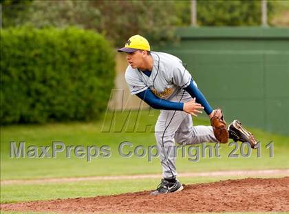 Thumbnail 2 in Del Norte vs. Arcata photogallery.