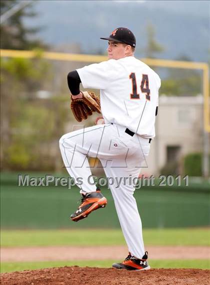 Thumbnail 2 in Del Norte vs. Arcata photogallery.