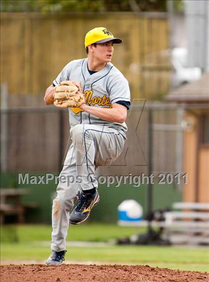 Thumbnail 1 in Del Norte vs. Arcata photogallery.