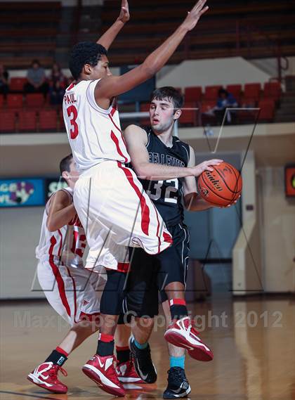 Thumbnail 1 in Bellevue vs. Olney (Fantasy of Lights) photogallery.