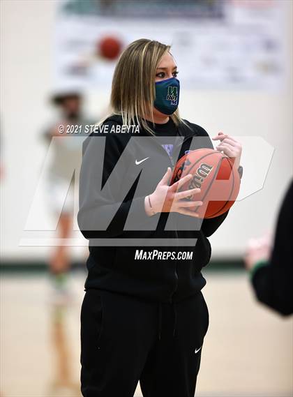 Thumbnail 1 in Doherty @ ThunderRidge photogallery.