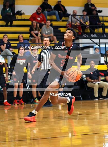 Thumbnail 2 in Living Water Christian vs. New Bern (Hurricane Holiday Classic) photogallery.