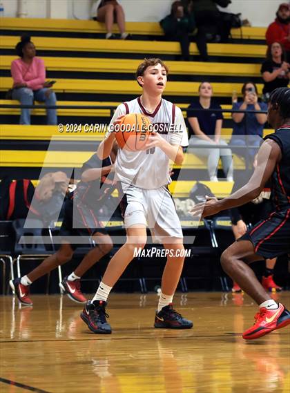 Thumbnail 3 in Living Water Christian vs. New Bern (Hurricane Holiday Classic) photogallery.