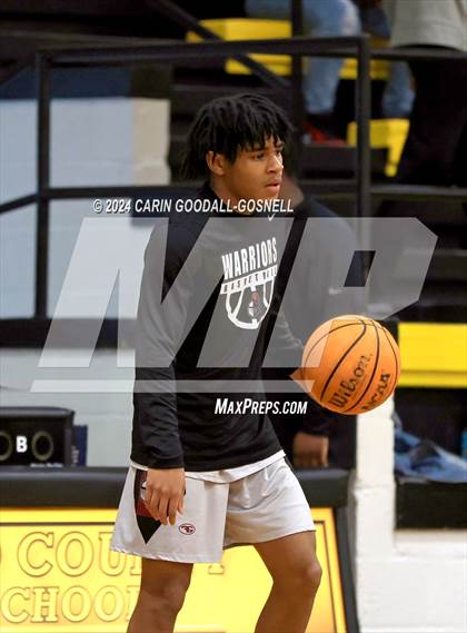 Thumbnail 2 in Living Water Christian vs. New Bern (Hurricane Holiday Classic) photogallery.
