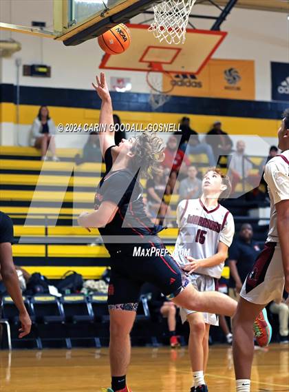 Thumbnail 1 in Living Water Christian vs. New Bern (Hurricane Holiday Classic) photogallery.
