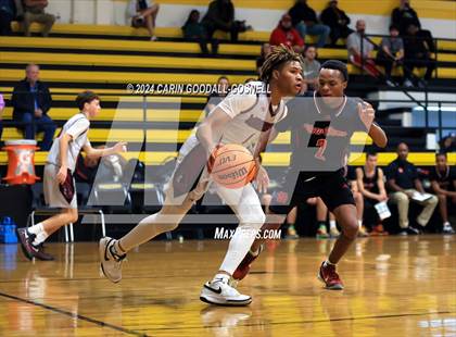 Thumbnail 2 in Living Water Christian vs. New Bern (Hurricane Holiday Classic) photogallery.