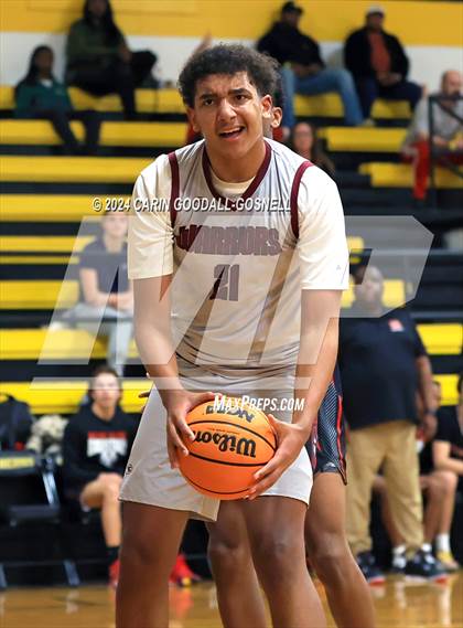 Thumbnail 3 in Living Water Christian vs. New Bern (Hurricane Holiday Classic) photogallery.