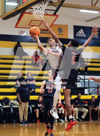 Thumbnail 1 in Living Water Christian vs. New Bern (Hurricane Holiday Classic) photogallery.