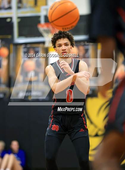 Thumbnail 2 in Living Water Christian vs. New Bern (Hurricane Holiday Classic) photogallery.