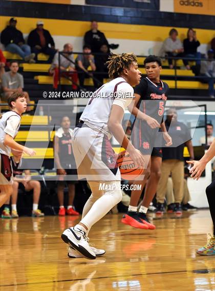Thumbnail 2 in Living Water Christian vs. New Bern (Hurricane Holiday Classic) photogallery.