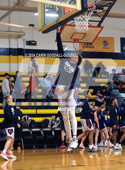 Thumbnail 2 in Living Water Christian vs. New Bern (Hurricane Holiday Classic) photogallery.