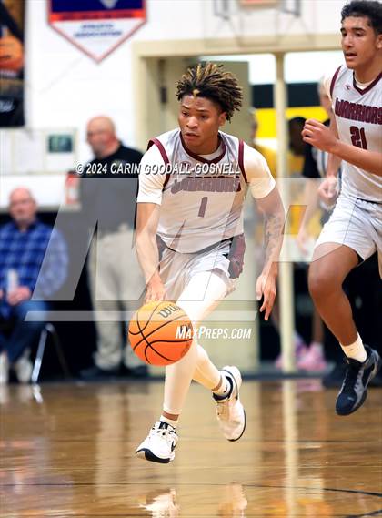 Thumbnail 1 in Living Water Christian vs. New Bern (Hurricane Holiday Classic) photogallery.