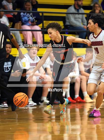 Thumbnail 2 in Living Water Christian vs. New Bern (Hurricane Holiday Classic) photogallery.