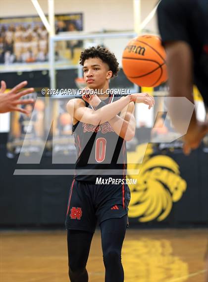 Thumbnail 3 in Living Water Christian vs. New Bern (Hurricane Holiday Classic) photogallery.