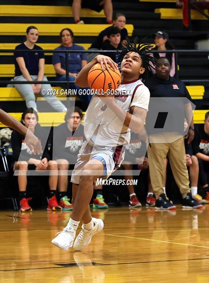 Thumbnail 2 in Living Water Christian vs. New Bern (Hurricane Holiday Classic) photogallery.