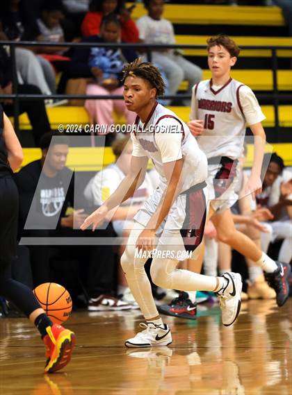 Thumbnail 2 in Living Water Christian vs. New Bern (Hurricane Holiday Classic) photogallery.