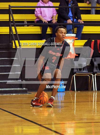 Thumbnail 2 in Living Water Christian vs. New Bern (Hurricane Holiday Classic) photogallery.