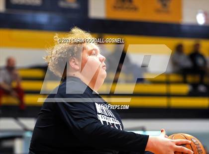 Thumbnail 1 in Living Water Christian vs. New Bern (Hurricane Holiday Classic) photogallery.